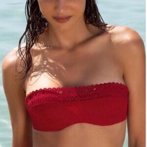 LISE CHARMEL 34C Ajourage Couture
Padded bandeau bikini top in red (excellent)